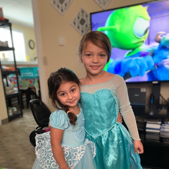 Meet your Posher, Trinity - Picture 1 of 1